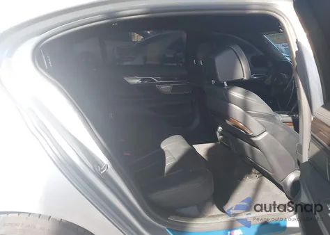 2020 BMW 740I z USA, uszkodzony, nr VIN WBA7T2C02LGL17400